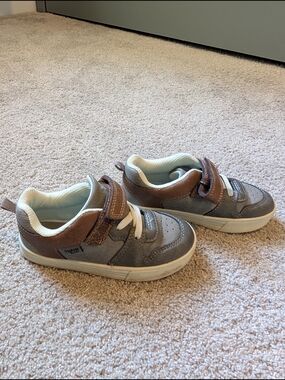 OshKosh B'gosh- Size 9- Gray and Brown Kids Sneakers